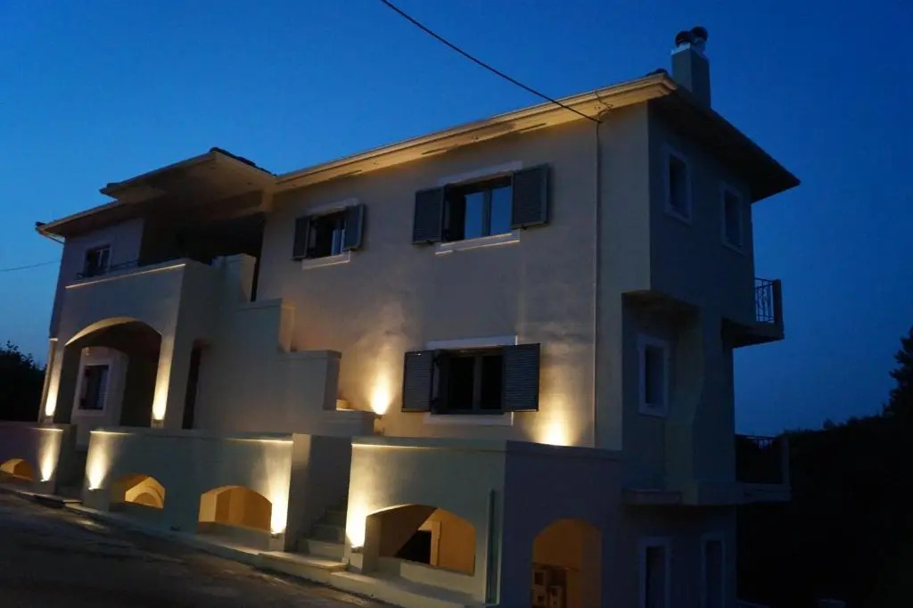 Lagkada Suites