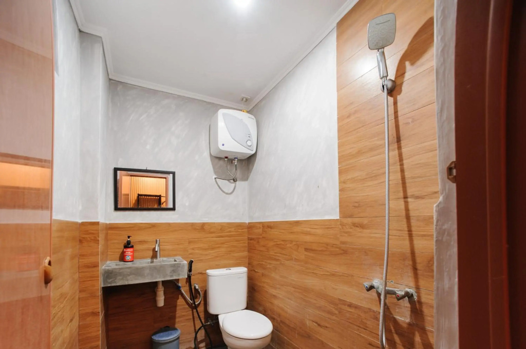 RedDoorz Plus @ Jalan Raden Intan Lampung