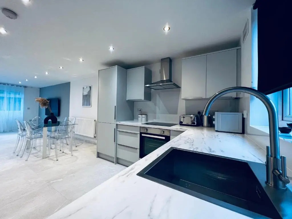Birmingham Modern & Stylish 3 Bedroom House