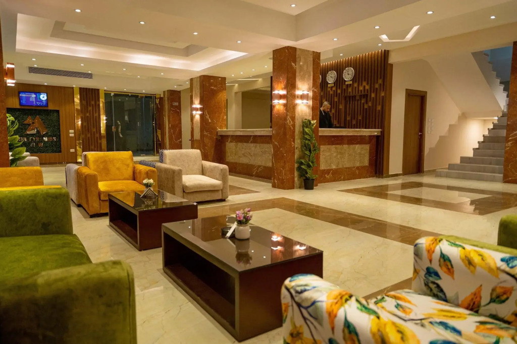 Royal Nine Pyramids View Hotel