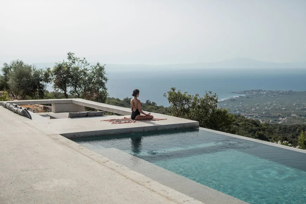 Monolithoi Villas