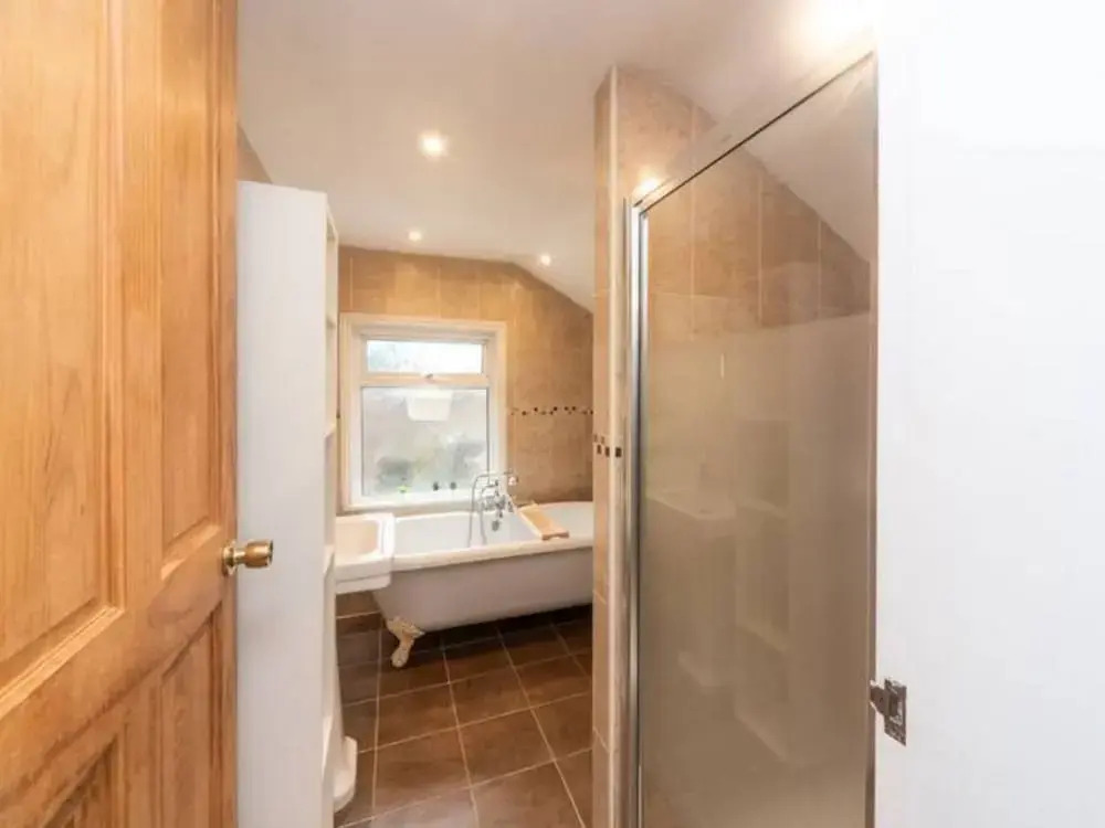 Charming Period Home Near Surbiton With Garden