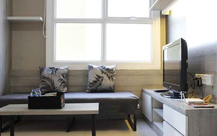 2BR Quiet Apartment at Parahyangan Residance Apartement with Mountain View By Travelio