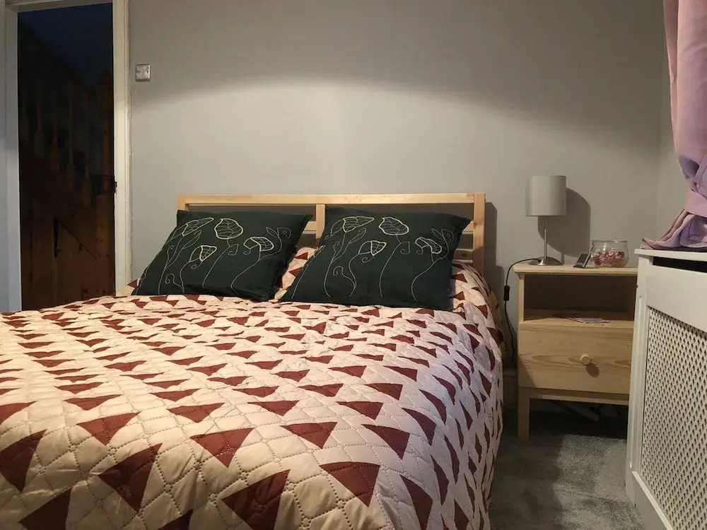 Double bedroom near Heathrow