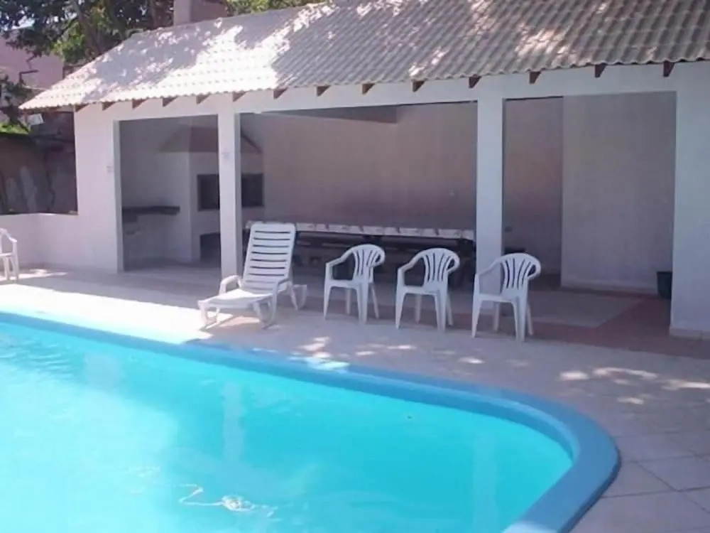 Flat Rota do Sol Bombinhas Centro 100 metros da praia - sem cozinha