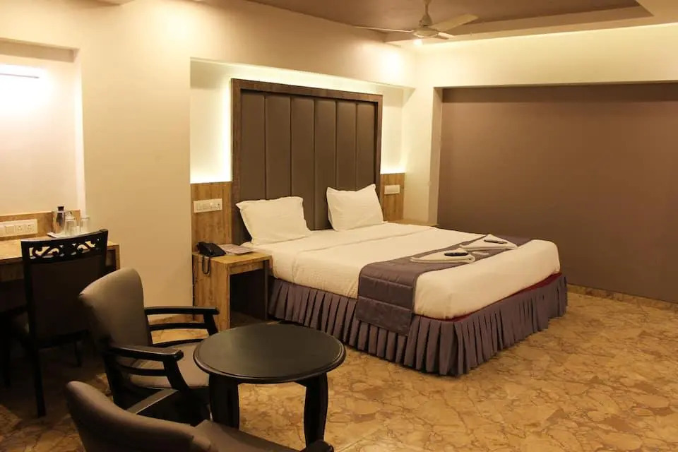 Hotel Nimantran Residency