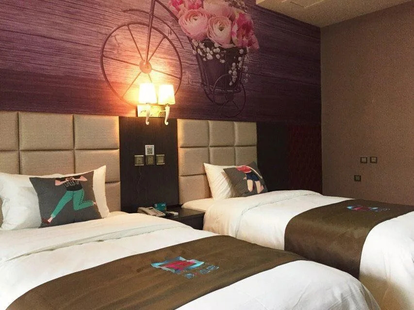 Pai Hotel Kaifeng Henan Univeristy Aquarium