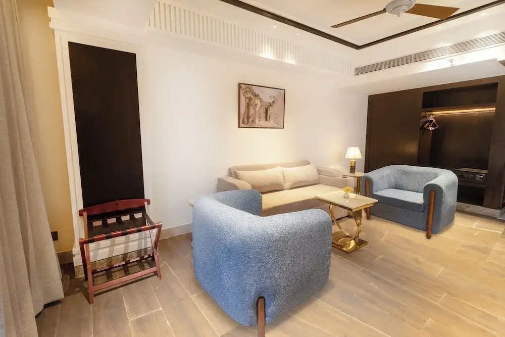 Auradoon, Dehradun - By Leisure Hotels