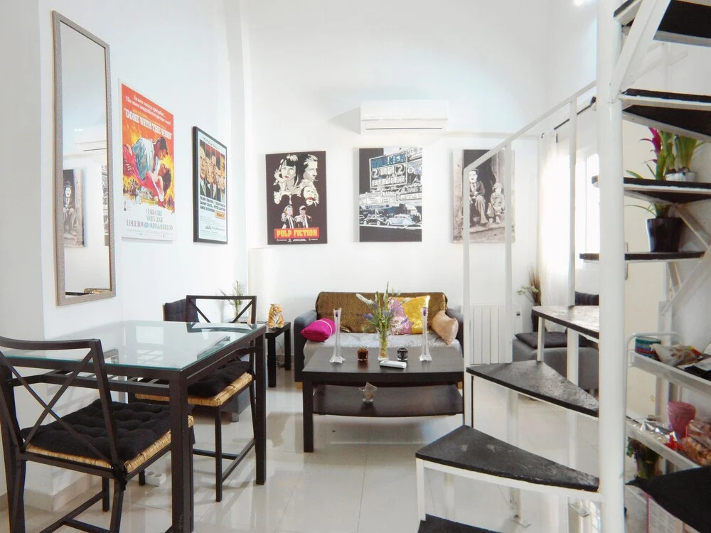 Apartamento de 2 Habitaciones con A/C en Puerta del Angel AZ3A