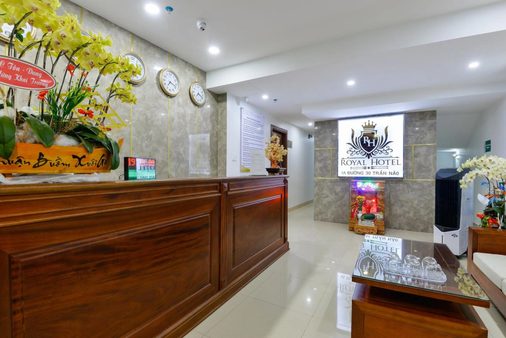 Royal Hotel District 2