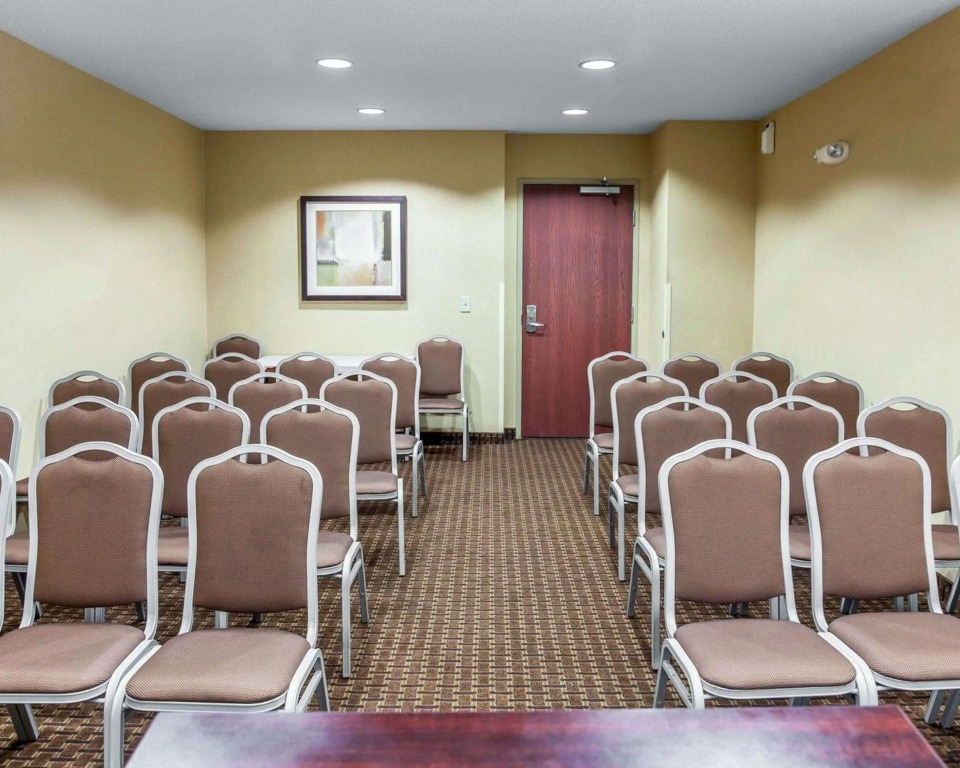 Sleep Inn & Suites near Joint Base Andrews-Washington Area