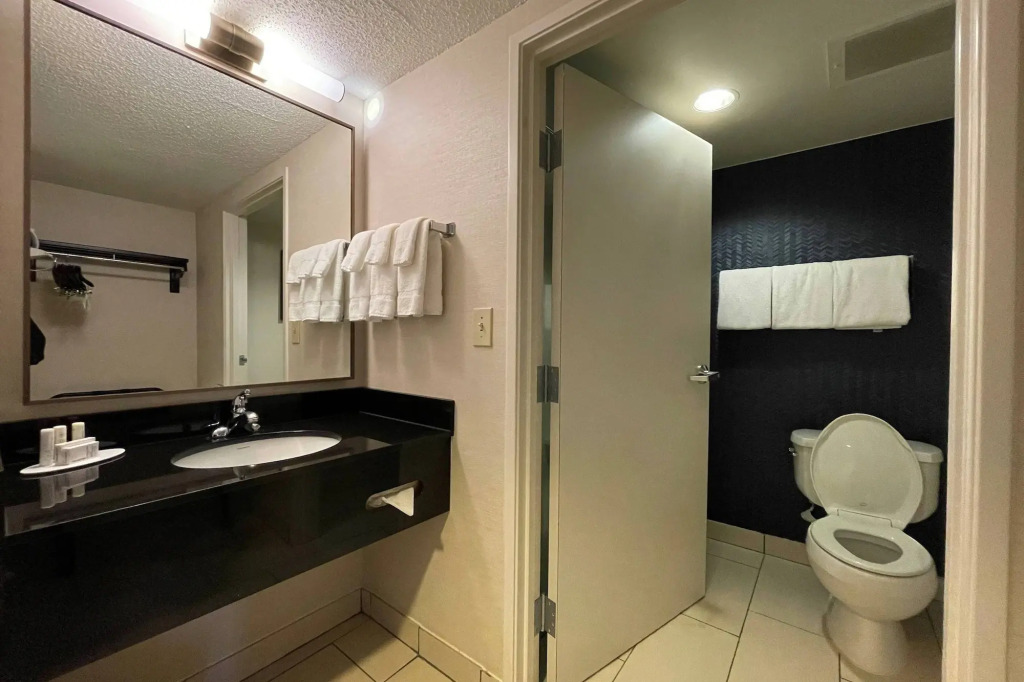 Fairfield Inn & Suites Jackson Airport