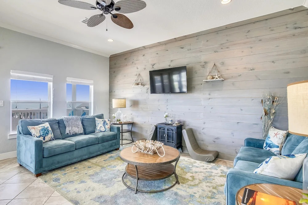 The Ocean Aire 3 Bedroom Home