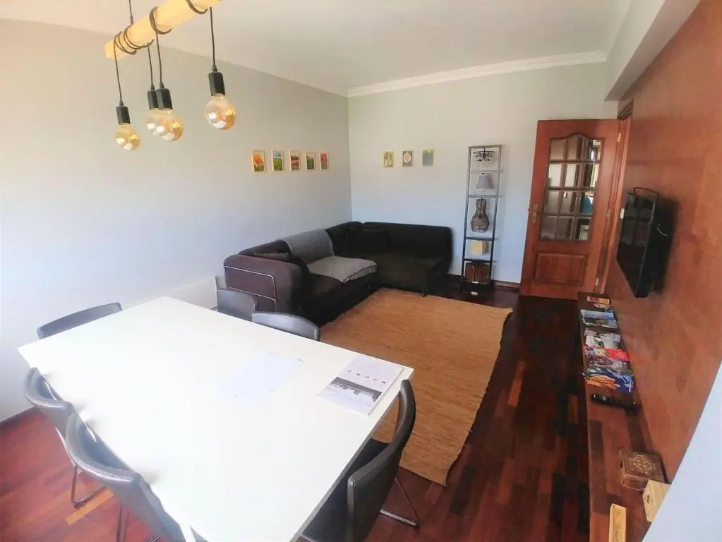 3 bedroom flat near Oriente Station in Lisbon
