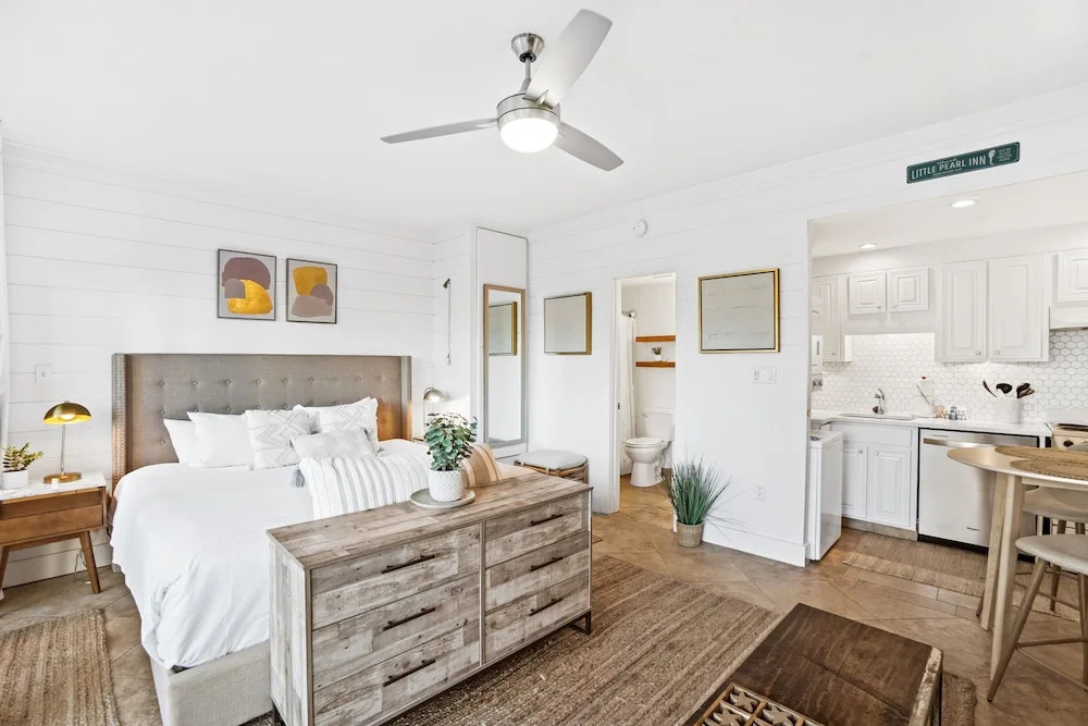 30A Emerald Hill Beach Resort by Panhandle Getaways