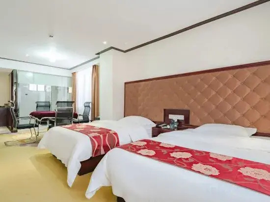 Jingxi Saint Paul Hotel (Longtan Wetland Park Branch)