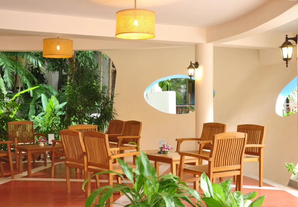 Patong Lodge Hotel - Thailands Green Hotel Plus