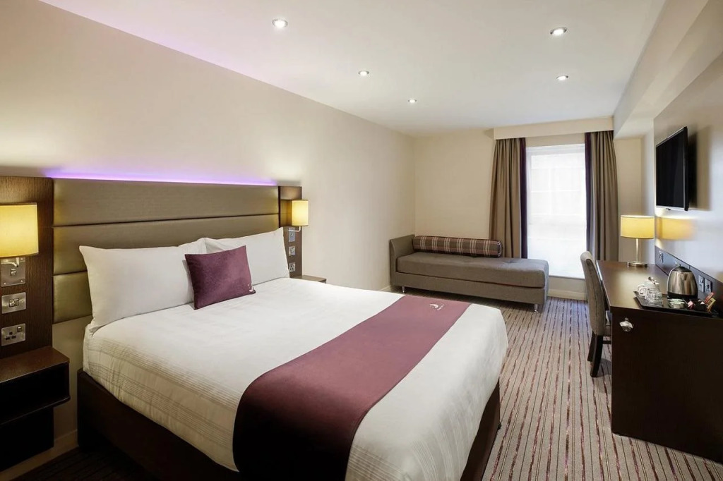 Premier Inn London Putney Bridge