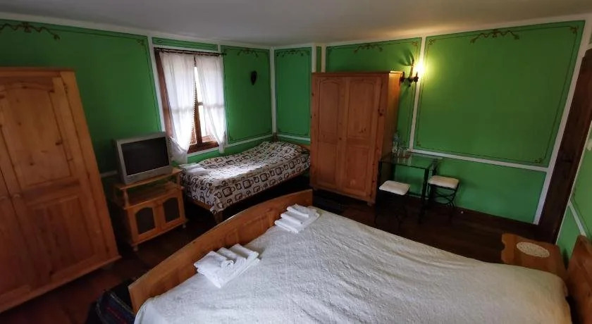 Hadji Neikovi Guest Houses