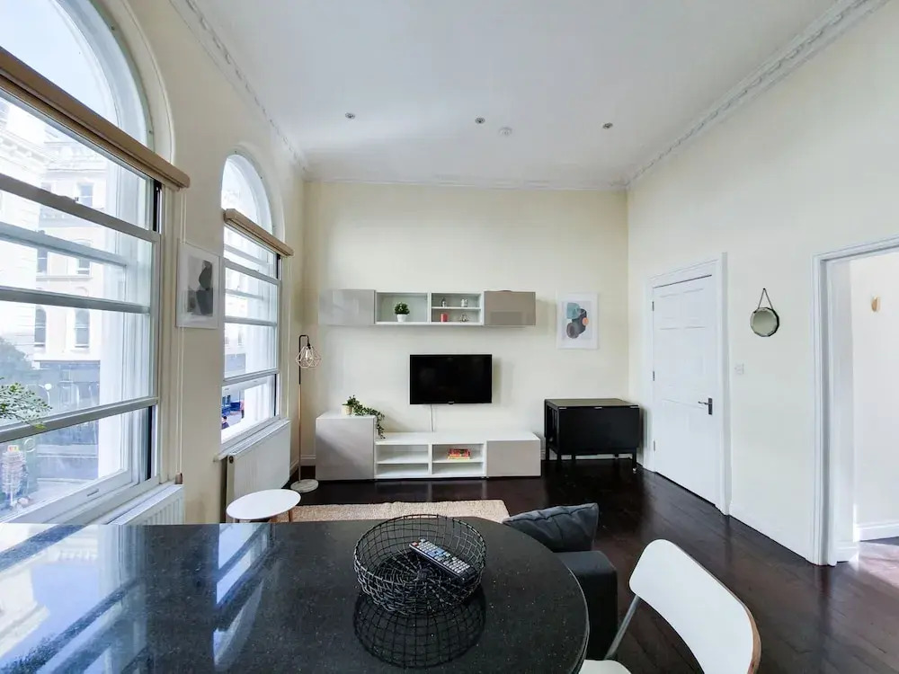 Brand new flat in London West End - Museum 1