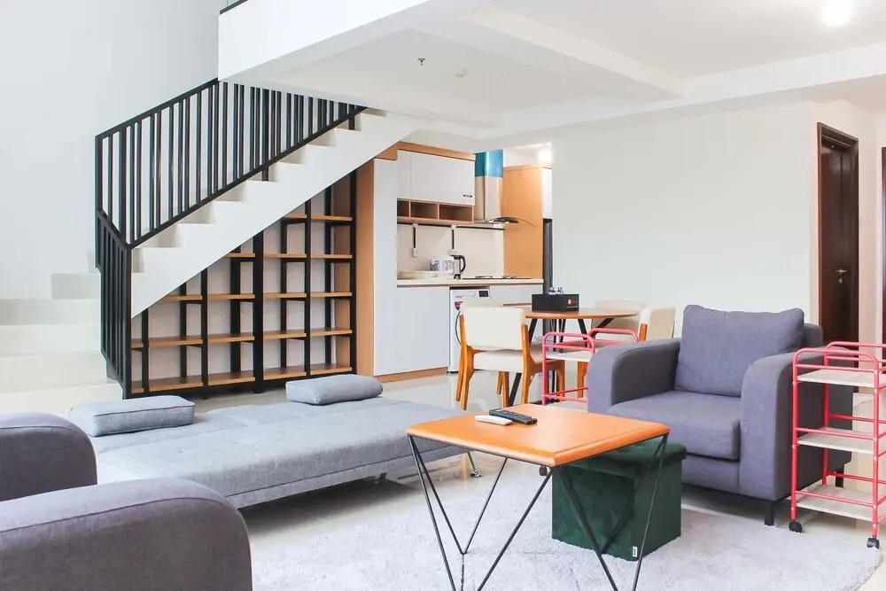 Stunning And Strategic 1Br Loft At Neo Soho Apartment