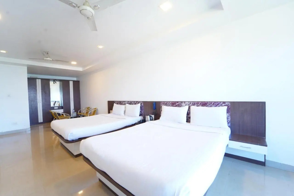 Hotel Berry Stays