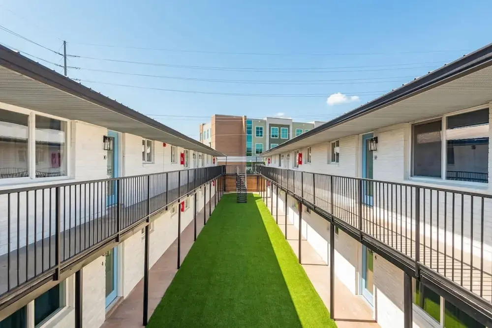 Nashville Hideaway: Close To Music And Fun 2 Bedroom Home