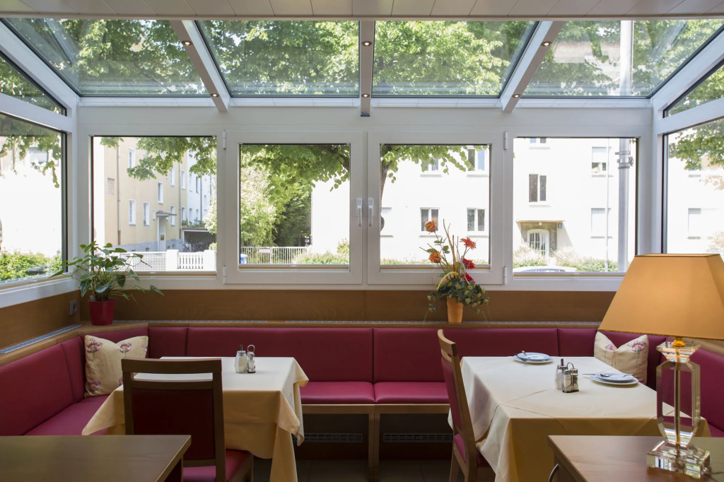 Hotel Kriemhild am Hirschgarten