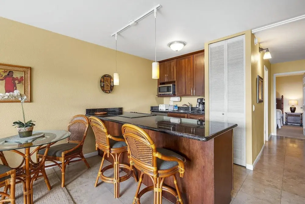 Maui Vista 1-308 - Steps From the Beach, Renovated, Ocean Views, New Windows, AC