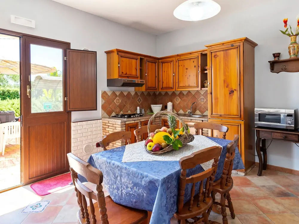 Charming Holiday Home in Sciacca With Swimming Pool