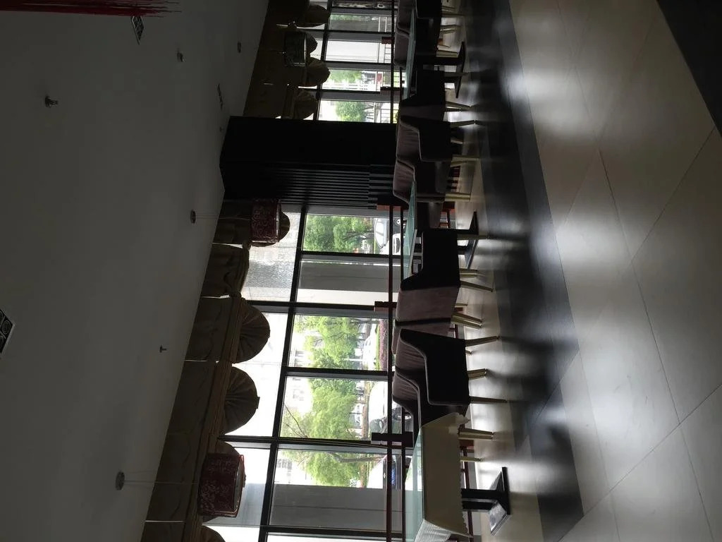 Canglong Hotel