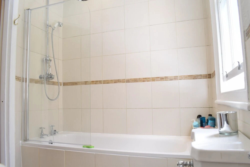 Stunning 2 Bedroom Flat In Balham With Private Garden
