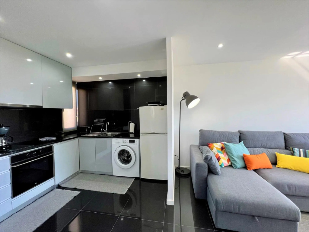 Albufeira Central 2 by Homing