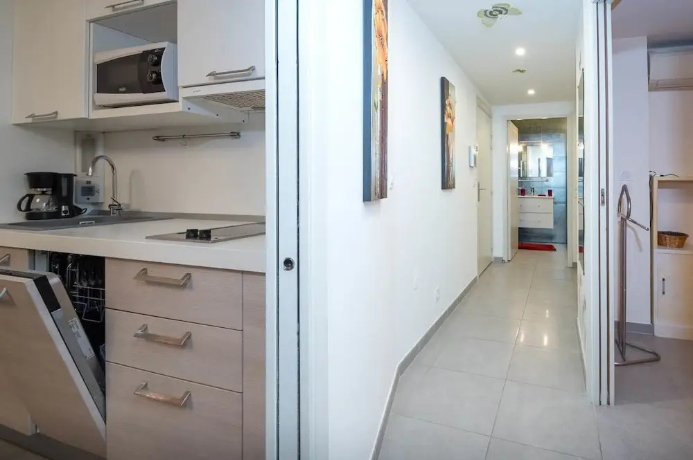 Bone Street Apartment