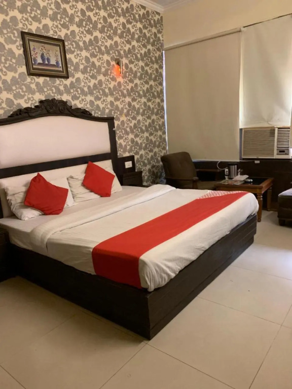 OYO Rooms Piccadily Chowk Sec 22 C Chandigarh