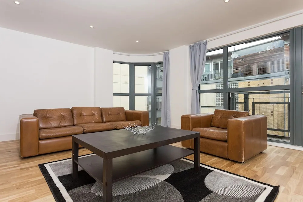 Spacious Flat With View of the Shard