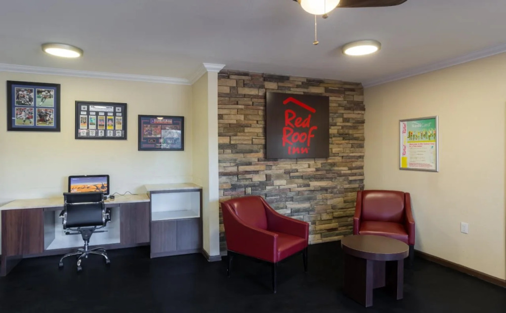 Red Roof Inn Arlington - Entertainment District