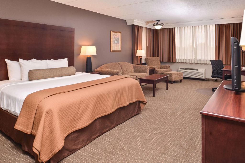 Best Western Plus Kelly Inn