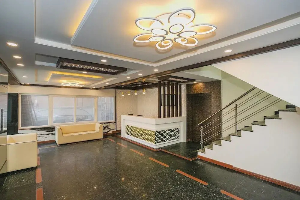 Hotel Savi International by OYO Rooms