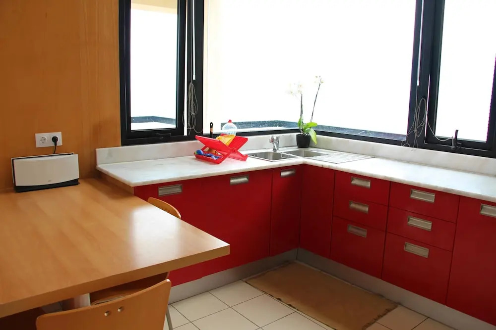 House with 4 Bedrooms in Caniço, with Wonderful Sea View, Private Pool, Enclosed Garden
