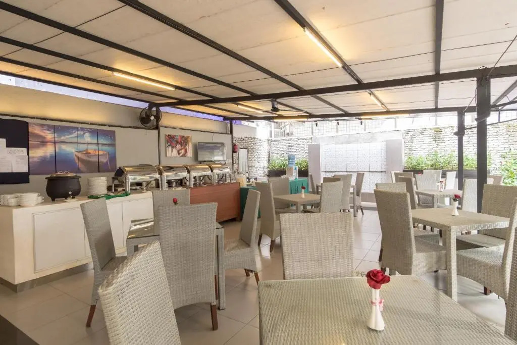 Capital O 399 Kelayang Beach Hotel