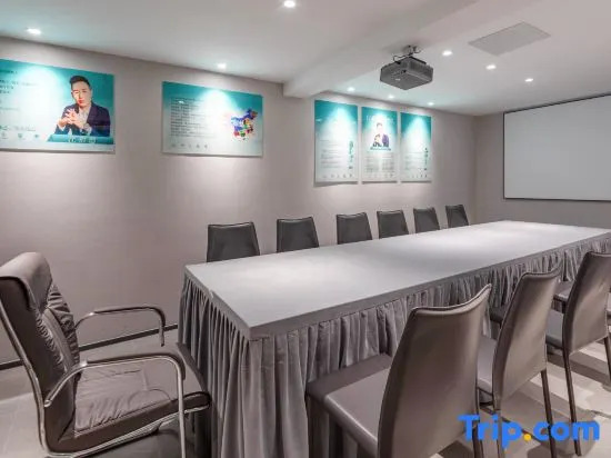 Maple Jiangfeng Bieyuan · Riverside Homestay (Suzhou Hanshan Temple & Guanqian Street Branch)