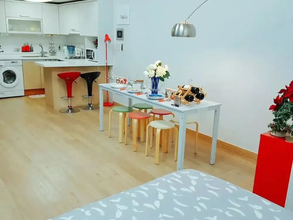 Lee Apartment 1