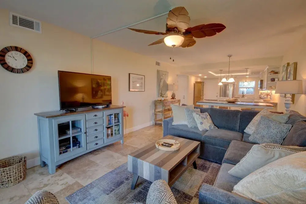318 El Matador 2 Bedroom Condo by RedAwning