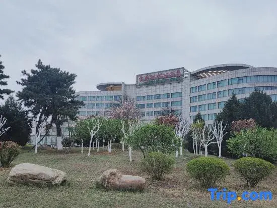 Xueyehu Holiday Hotel