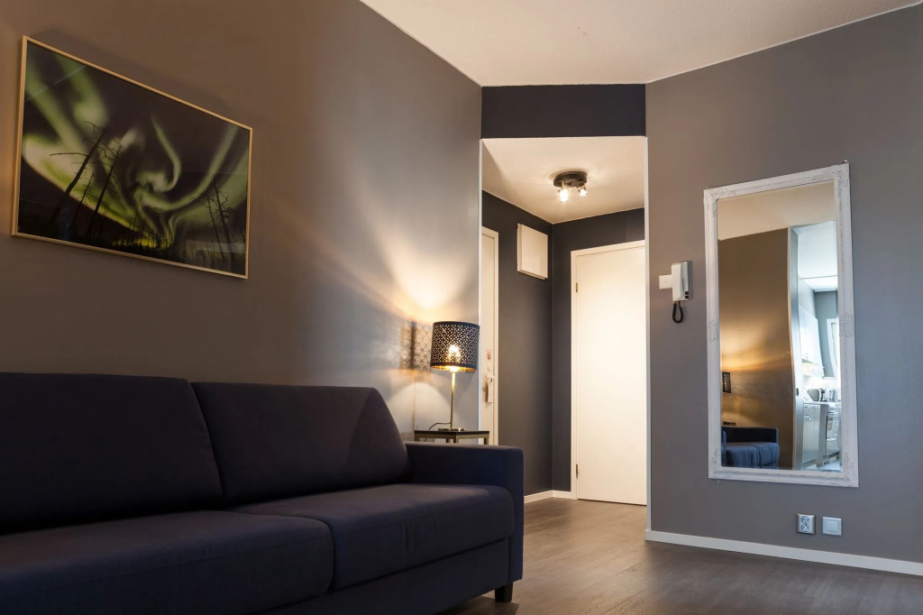 Hotel Golden Circle Suites