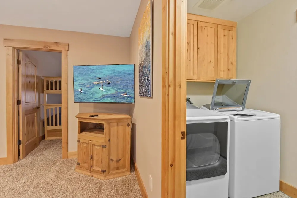Pine Haven w/ Hot Tub, Walk to Beach - Near Skiing home