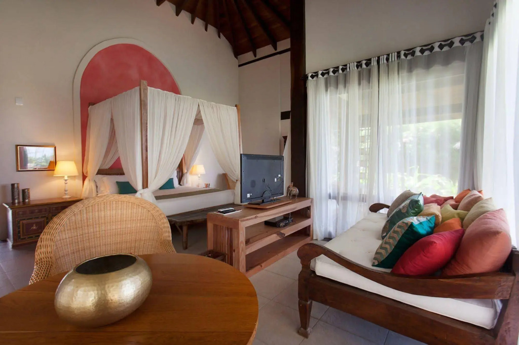 Zorah Beach Hotel