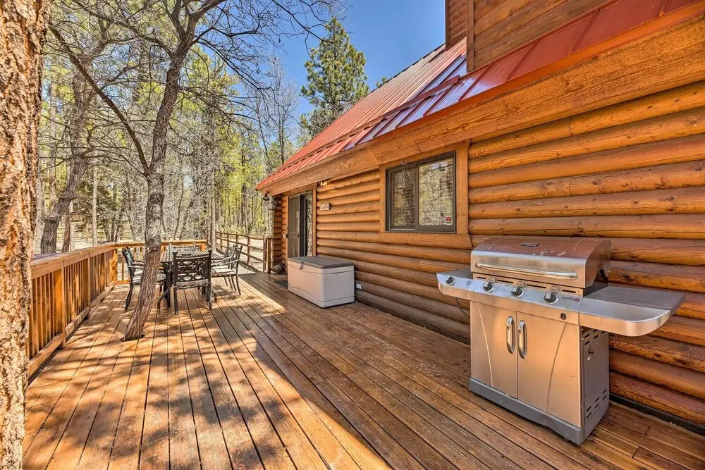 2-acre Cabin in Pinetop-lakeside w/ Fenced Yard