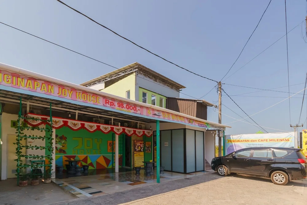 RedDoorz Syariah near Pangkal Balam Port Bangka